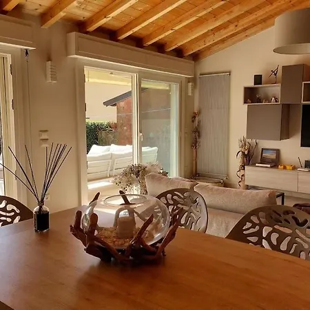 Casa Il Pino * كامايوري