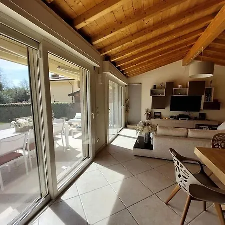 Casa Il Pino بيت للعطل *