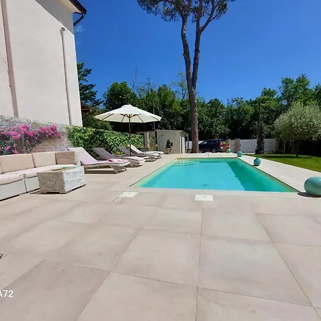 Casa Il Pino كامايوري